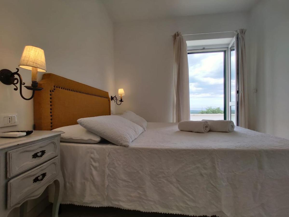 オストゥーニ Mareulivi Bed & Breakfast エクステリア 写真