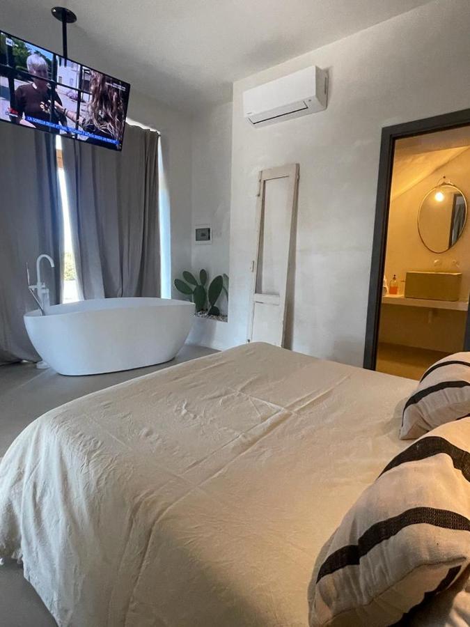 オストゥーニ Mareulivi Bed & Breakfast エクステリア 写真