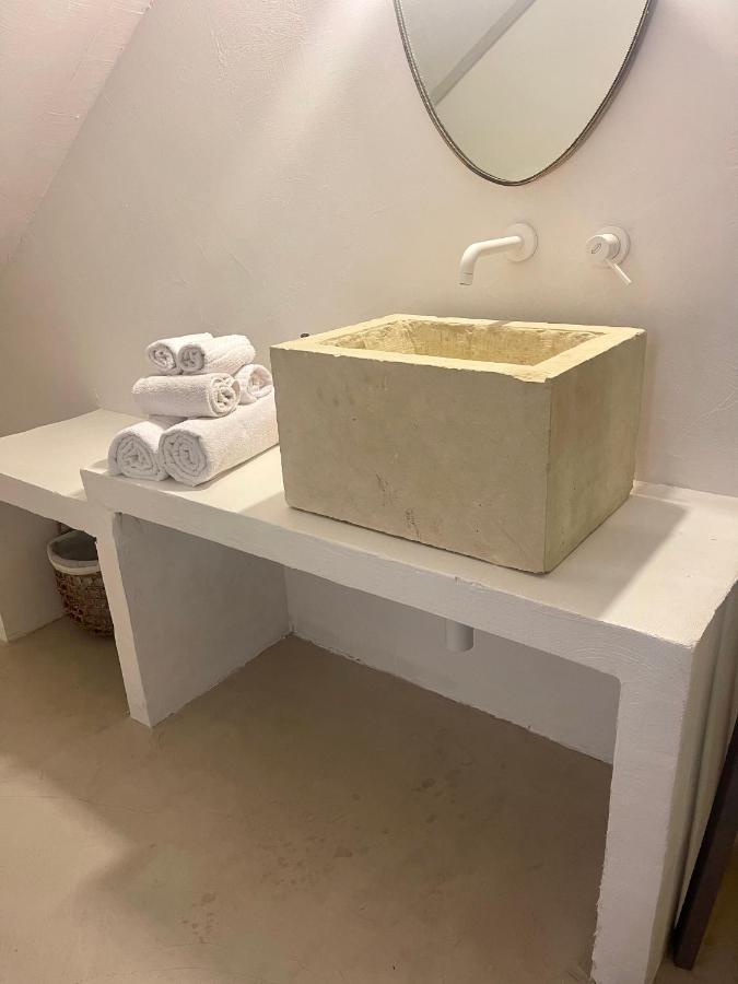 オストゥーニ Mareulivi Bed & Breakfast エクステリア 写真
